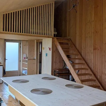 En Materiaux Naturels Sauna, Couchers De Soleil Et Chevaux *