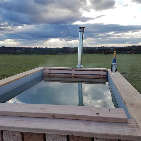 En Materiaux Naturels Sauna, Couchers De Soleil Et Chevaux * Vausseroux