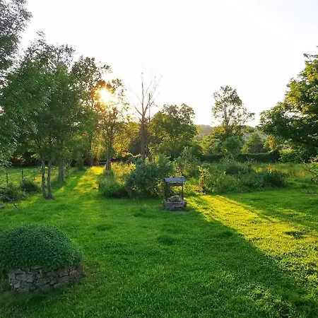 Gite En Materiaux Naturels Sauna, Bain Nordique Avec Vue Sur Les Couchers De Soleil Et Chevaux Vausseroux